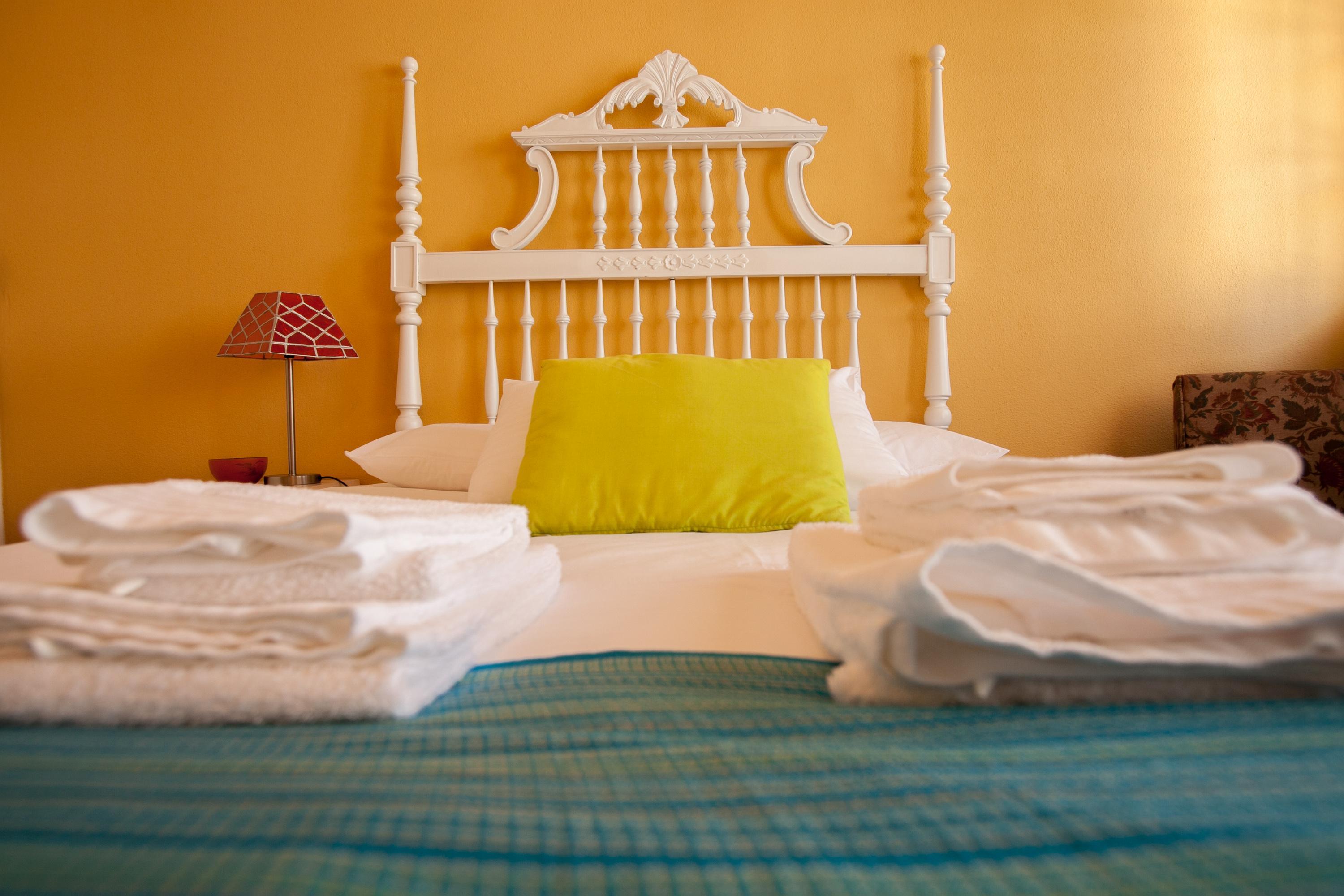 Ericeira Chill Hill Hostel & Private Rooms - Peach Garden Екстер'єр фото