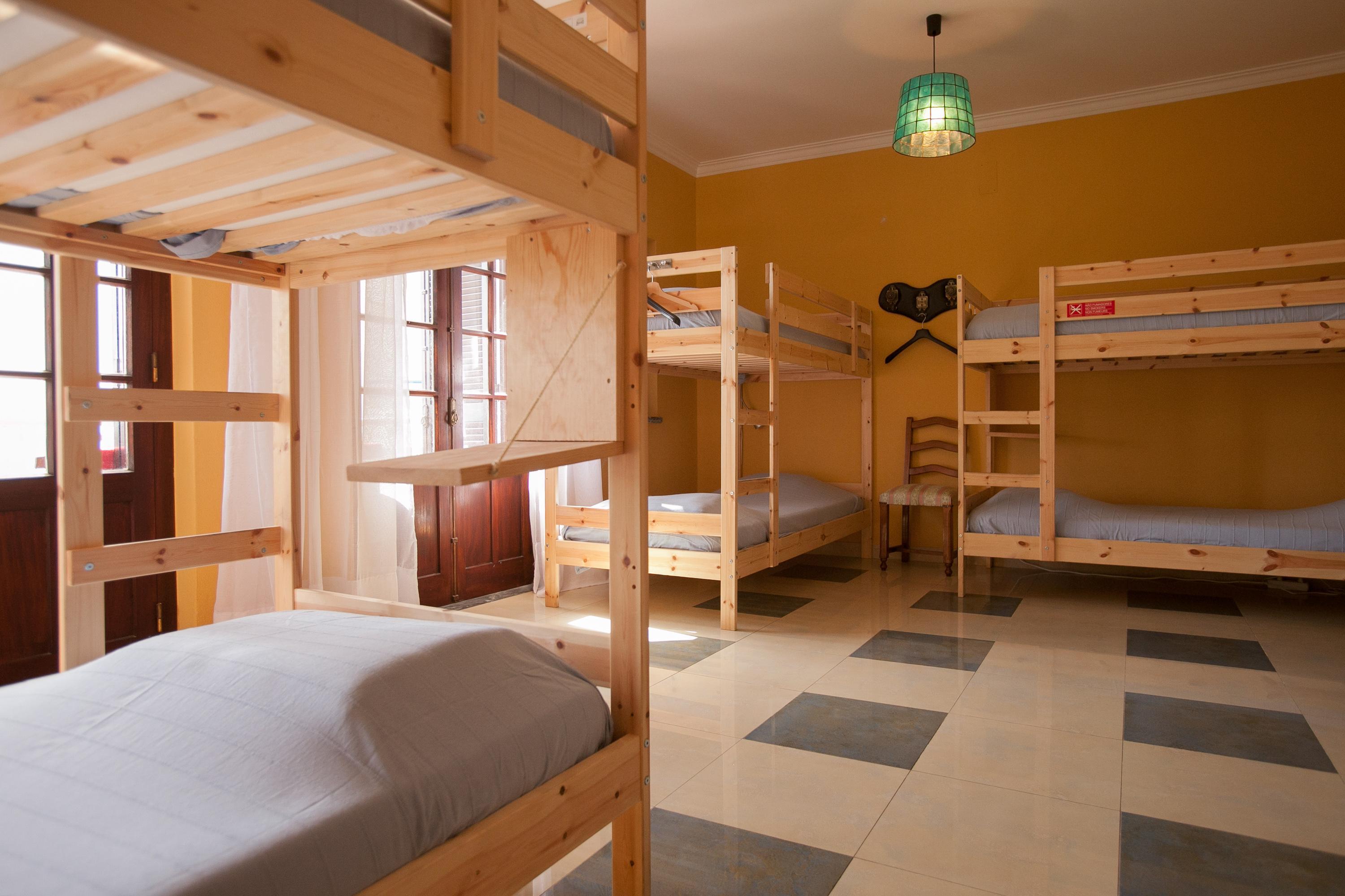 Ericeira Chill Hill Hostel & Private Rooms - Peach Garden Екстер'єр фото