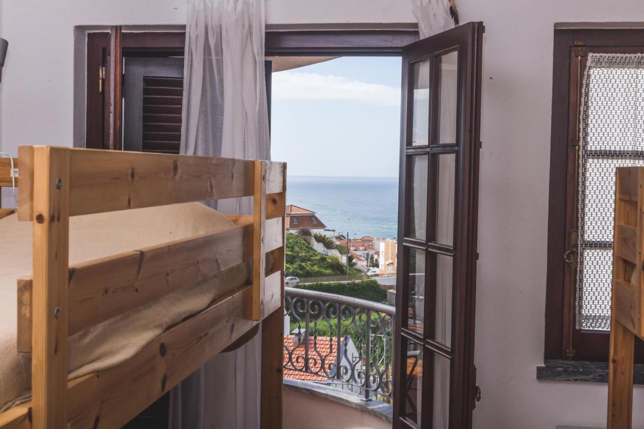 Ericeira Chill Hill Hostel & Private Rooms - Peach Garden Екстер'єр фото