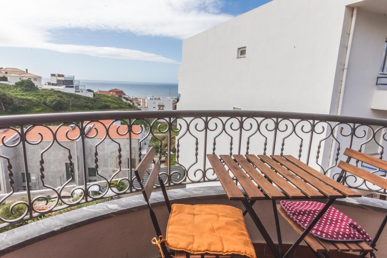 Ericeira Chill Hill Hostel & Private Rooms - Peach Garden Екстер'єр фото