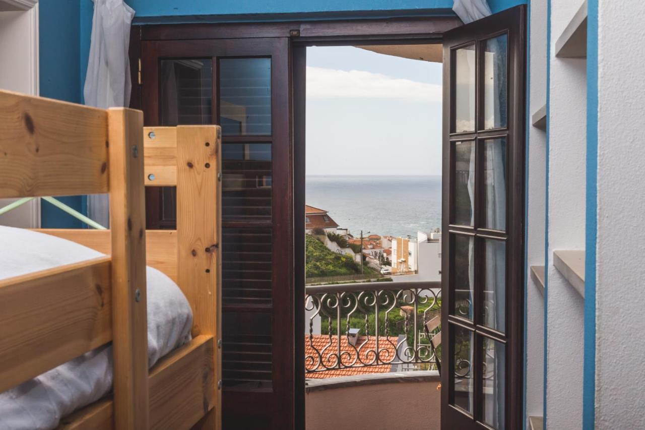 Ericeira Chill Hill Hostel & Private Rooms - Peach Garden Екстер'єр фото