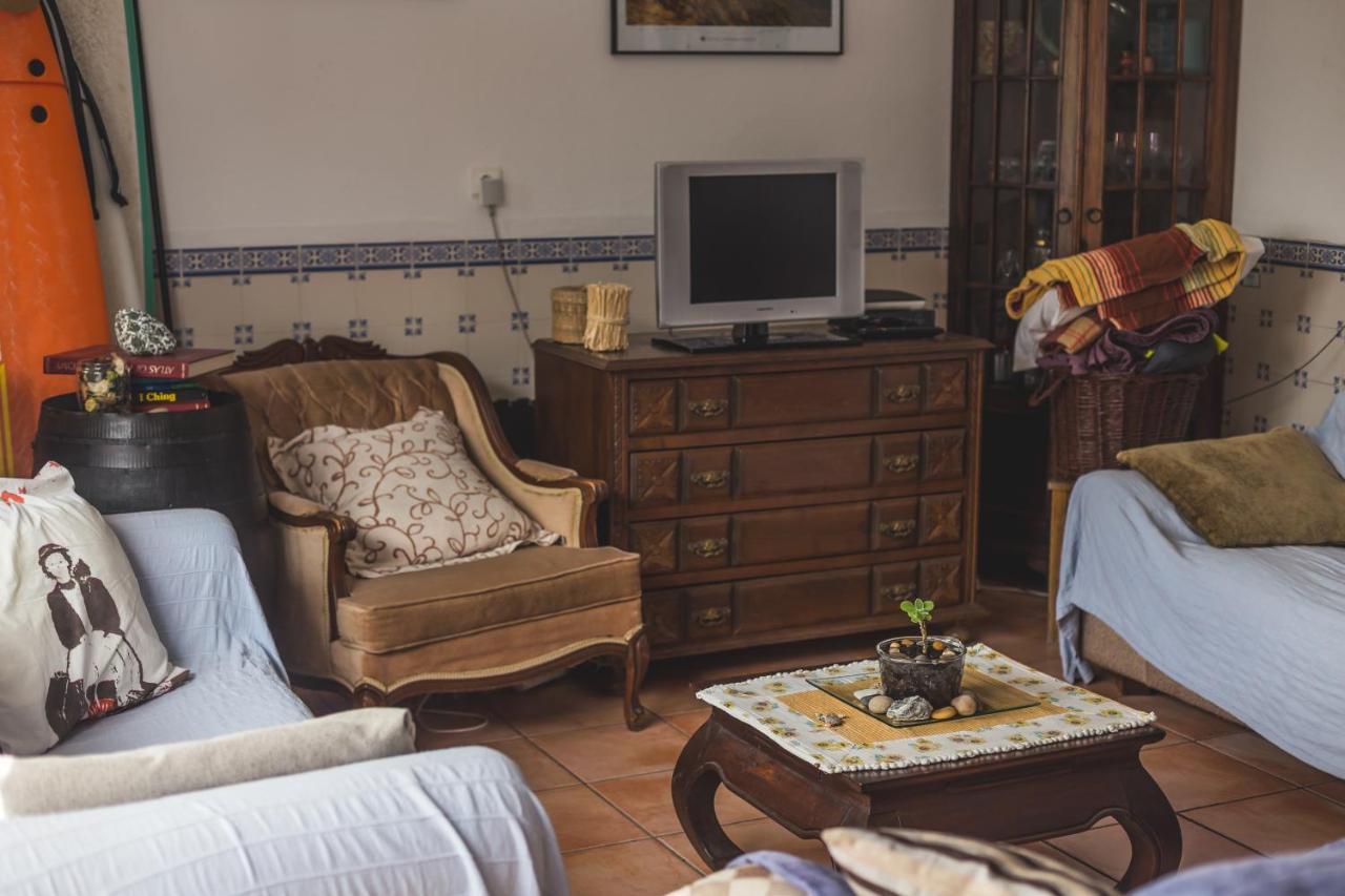 Ericeira Chill Hill Hostel & Private Rooms - Peach Garden Екстер'єр фото